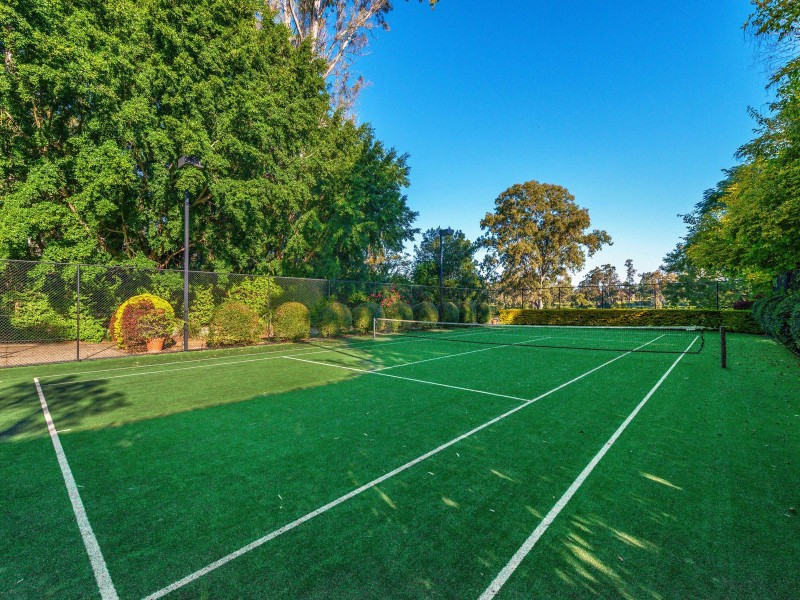 71 Robertson Place, Fig Tree Pocket QLD 4069