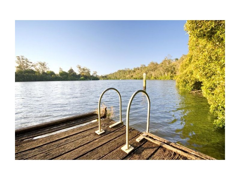 1 Tapley Street, Corinda QLD 4075