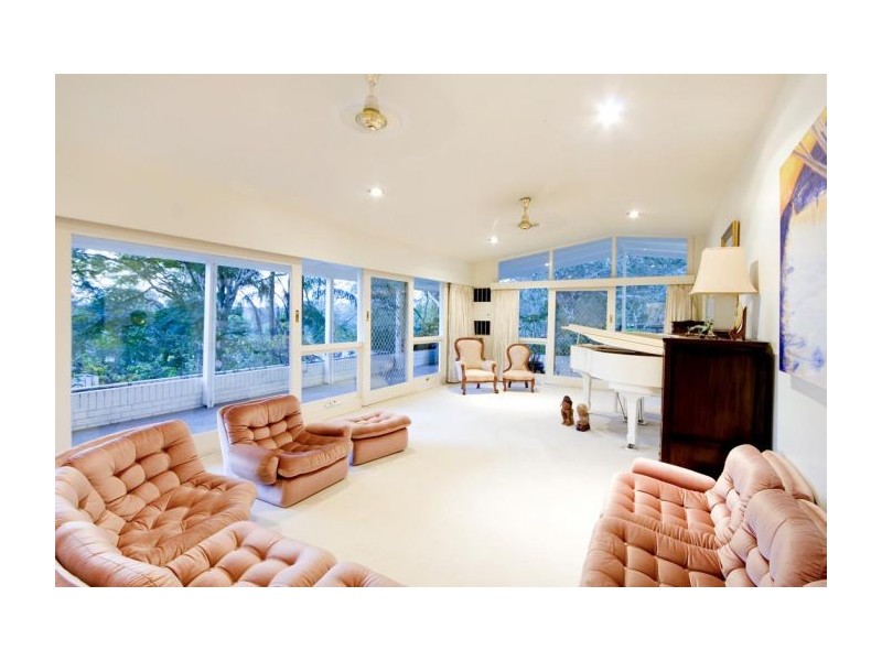 1 Tapley Street, Corinda QLD 4075