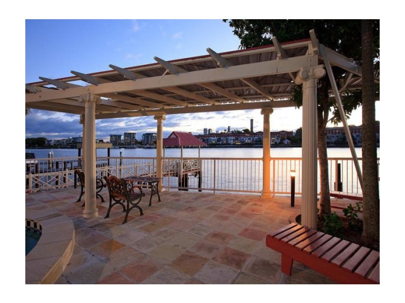 44 Gordon Street, Hawthorne QLD 4171