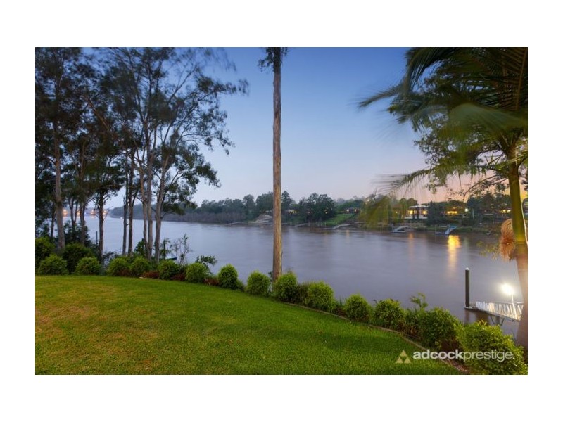 35 Kingfisher Pl, Kenmore QLD 4069
