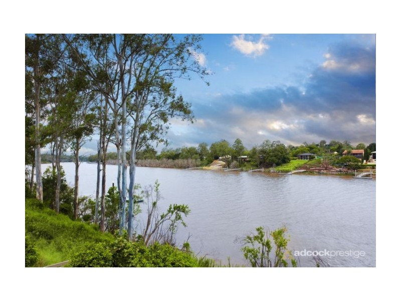 35 Kingfisher Pl, Kenmore QLD 4069