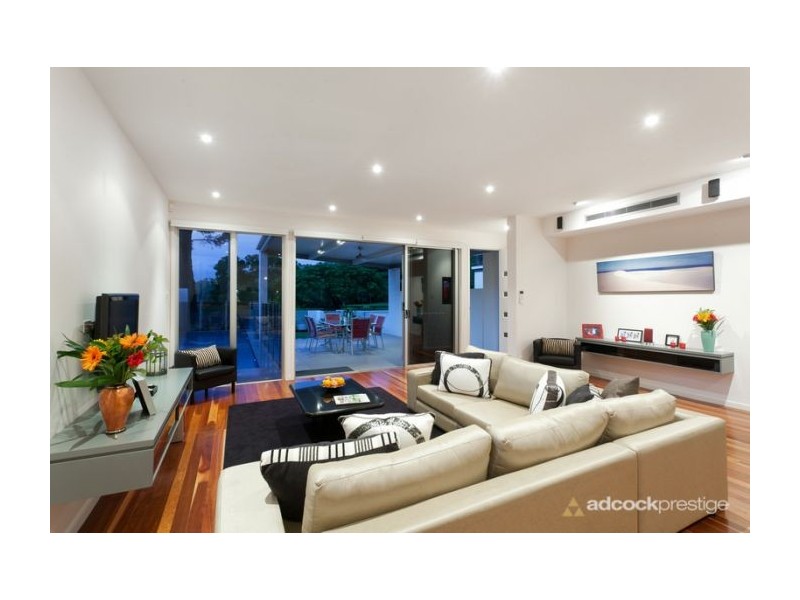 30 Teesdale Street, Corinda QLD 4075