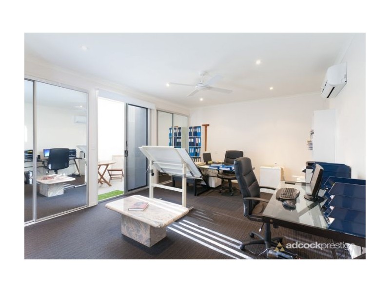 30 Teesdale Street, Corinda QLD 4075