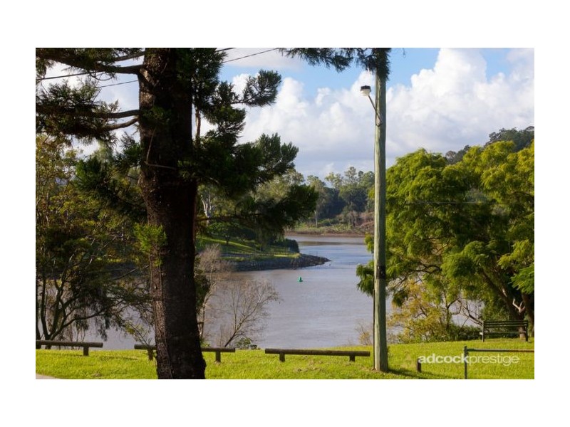 30 Teesdale Street, Corinda QLD 4075