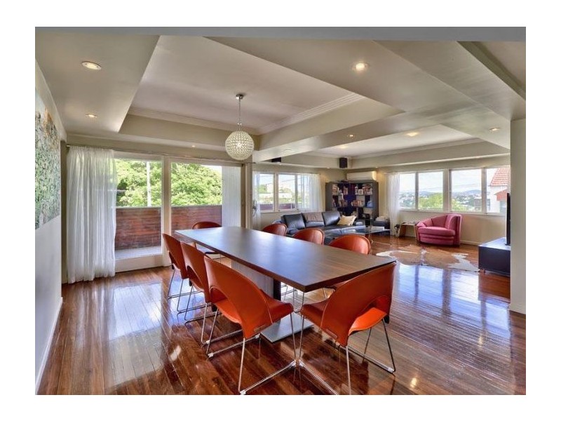 76 Crescent Road, Hamilton QLD 4007