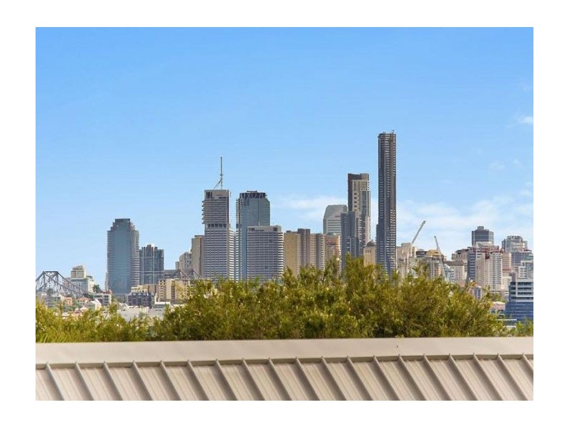 76 Crescent Road, Hamilton QLD 4007