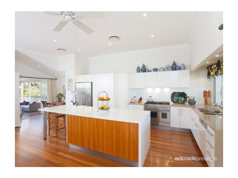 77 Barlow Street, Clayfield QLD 4011