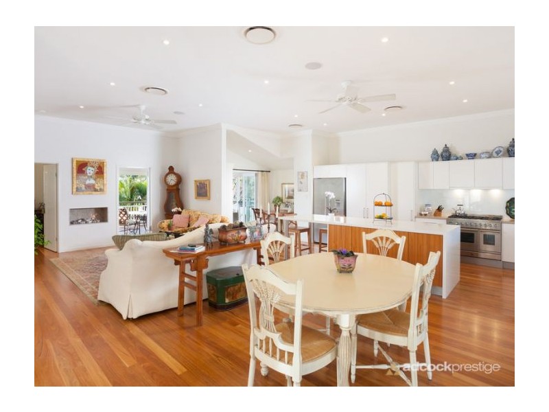 77 Barlow Street, Clayfield QLD 4011