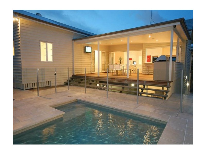 77 Barlow Street, Clayfield QLD 4011