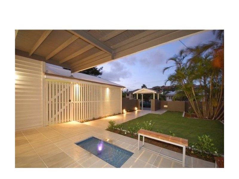 77 Barlow Street, Clayfield QLD 4011