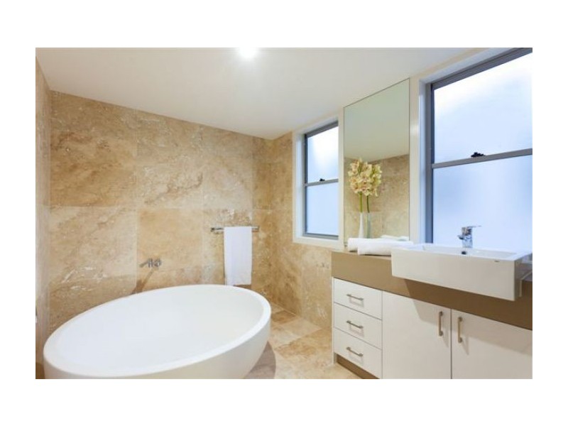 76 Crosby Road, Ascot QLD 4007