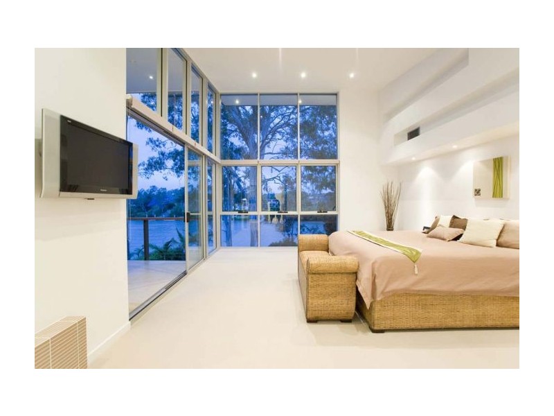 31 Kingfisher Pl, Kenmore QLD 4069