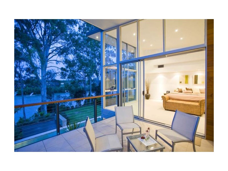 31 Kingfisher Pl, Kenmore QLD 4069