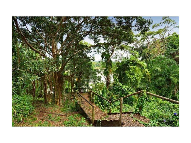 30 Derby Street, Highgate Hill QLD 4101