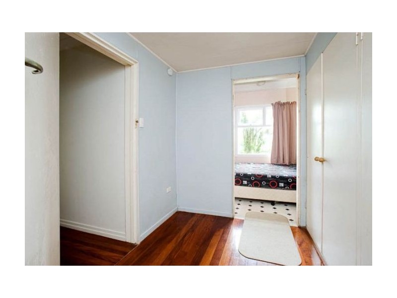 30 Derby Street, Highgate Hill QLD 4101