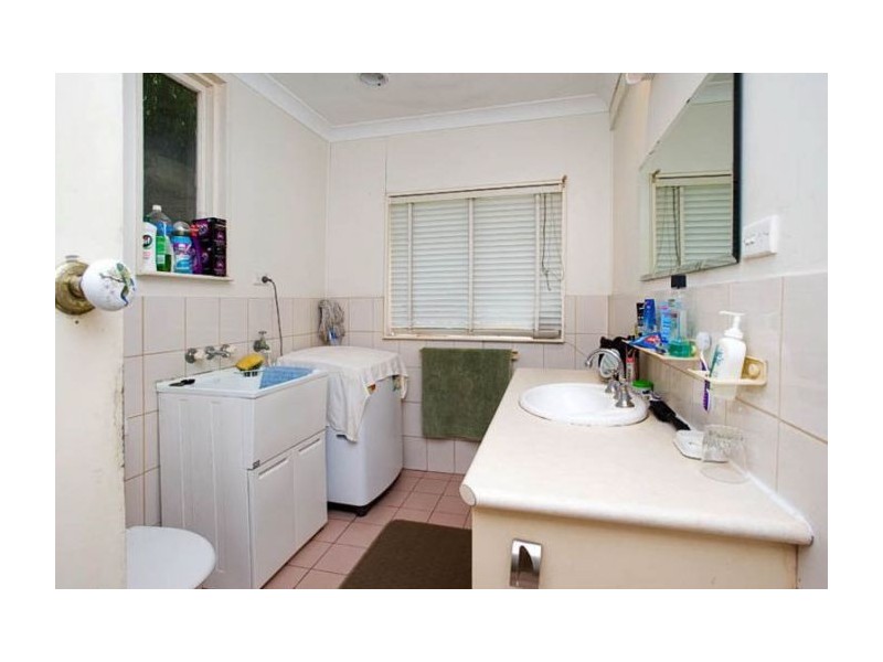 30 Derby Street, Highgate Hill QLD 4101