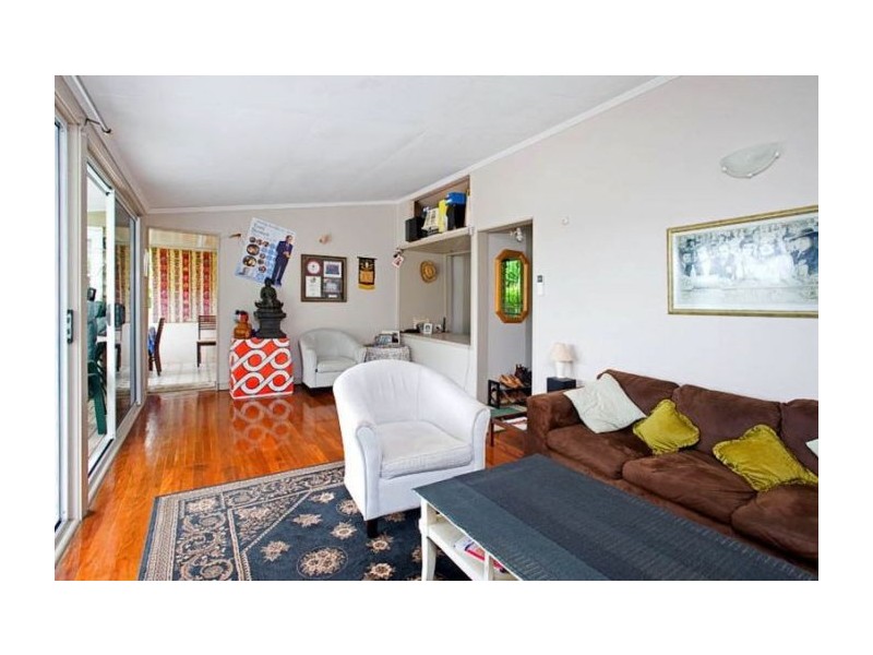 30 Derby Street, Highgate Hill QLD 4101