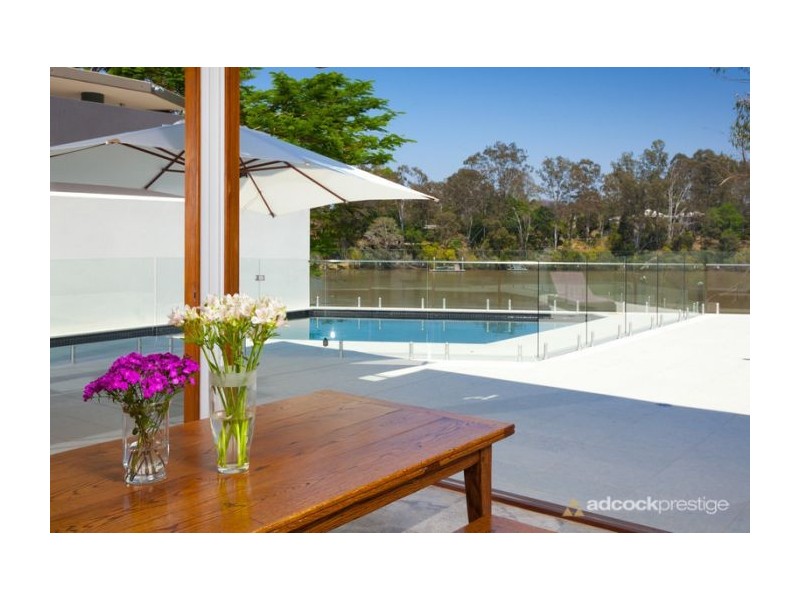 6 Verney Rd W, Graceville QLD 4075