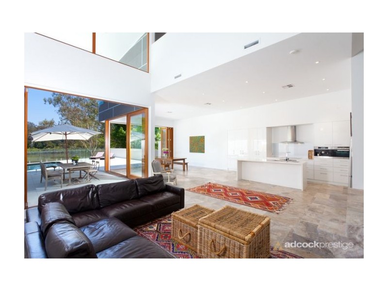 6 Verney Rd W, Graceville QLD 4075