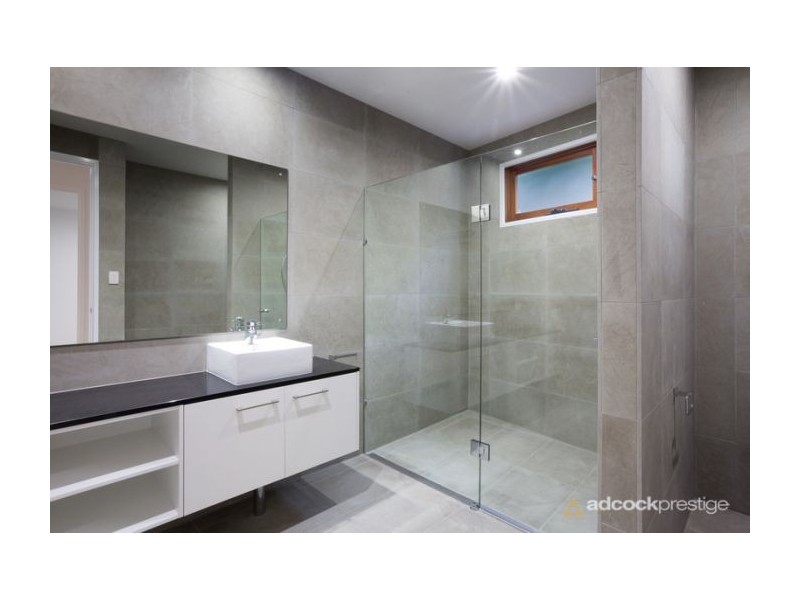 6 Verney Rd W, Graceville QLD 4075