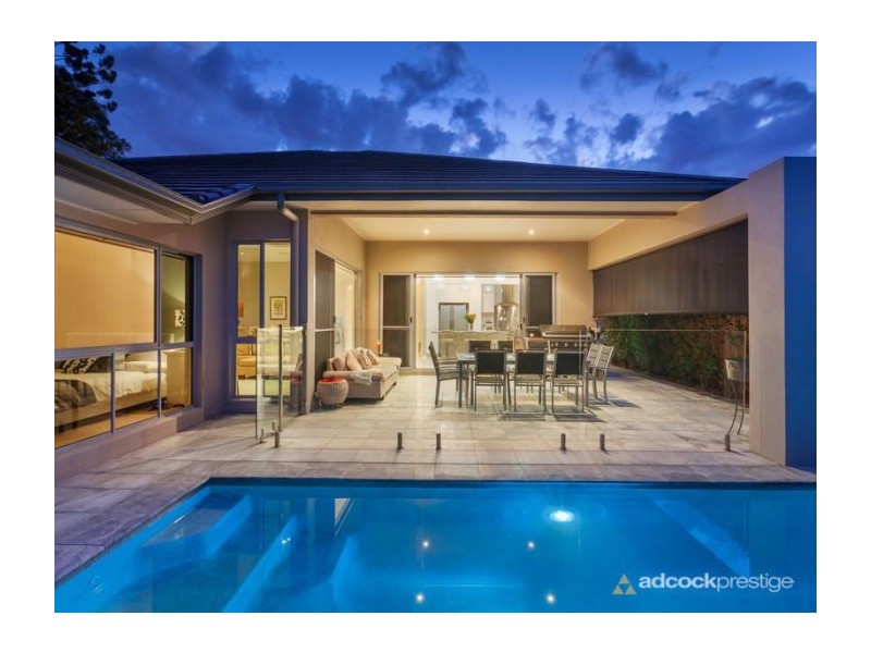 12 Barrygroves Court, Fig Tree Pocket QLD 4069