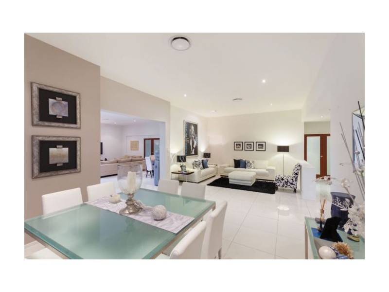 12 Barrygroves Court, Fig Tree Pocket QLD 4069