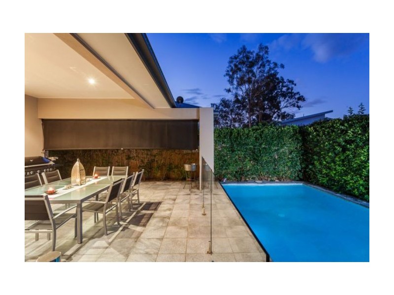 12 Barrygroves Court, Fig Tree Pocket QLD 4069