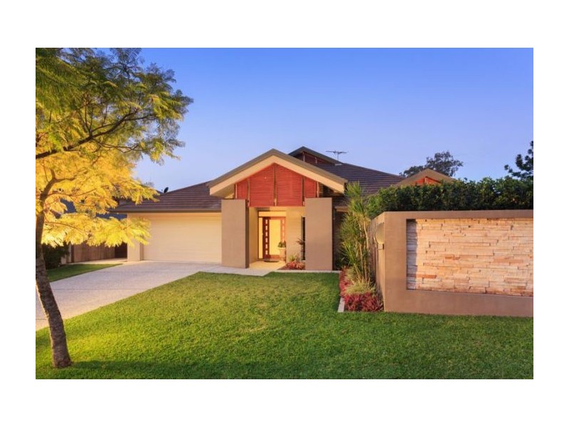 12 Barrygroves Court, Fig Tree Pocket QLD 4069