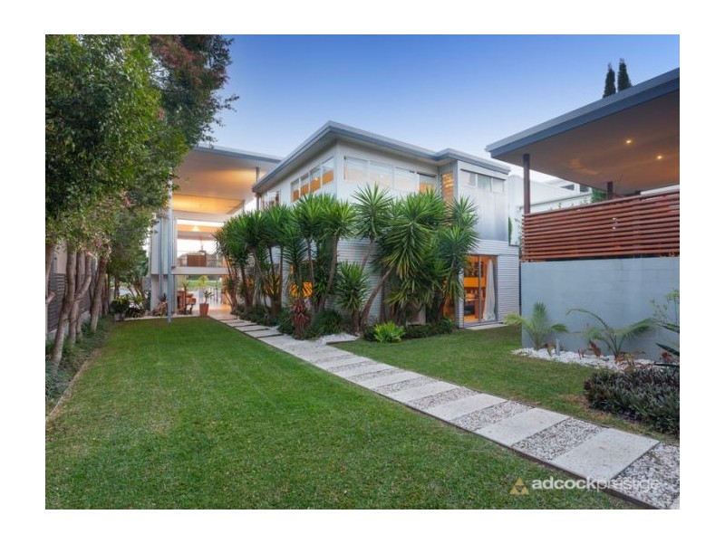 39 Instow Street, Yeronga QLD 4104