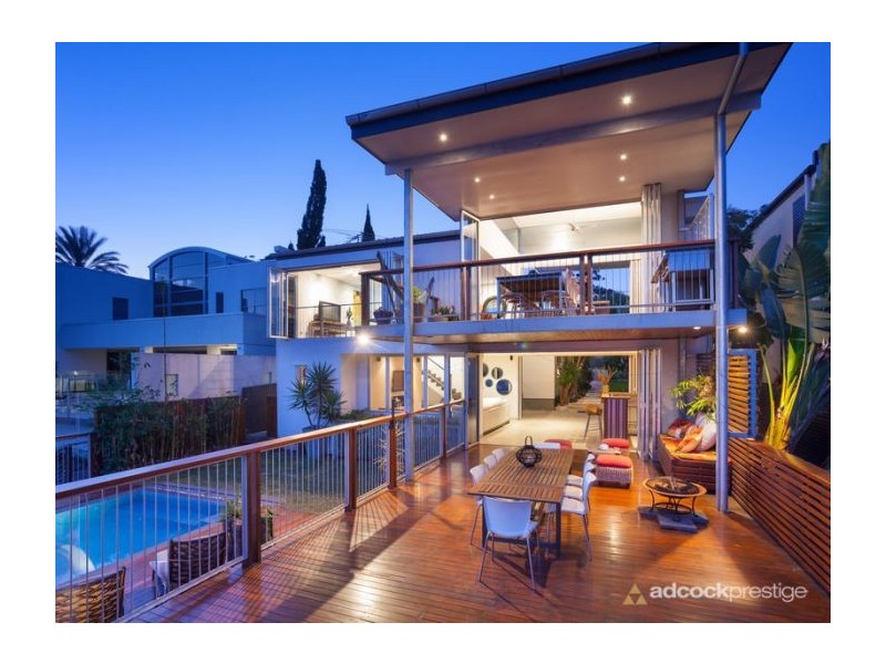 39 Instow Street, Yeronga QLD 4104