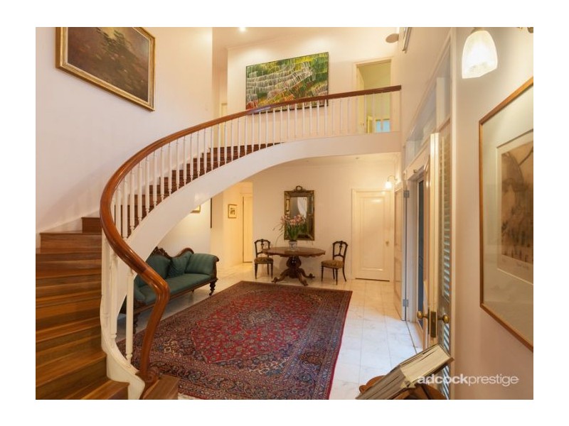 37 Laurel Avenue, Chelmer QLD 4068