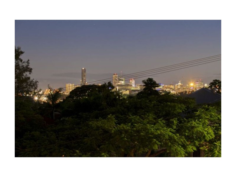 112 Fifth Avenue, Windsor QLD 4030