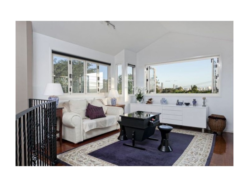 112 Fifth Avenue, Windsor QLD 4030