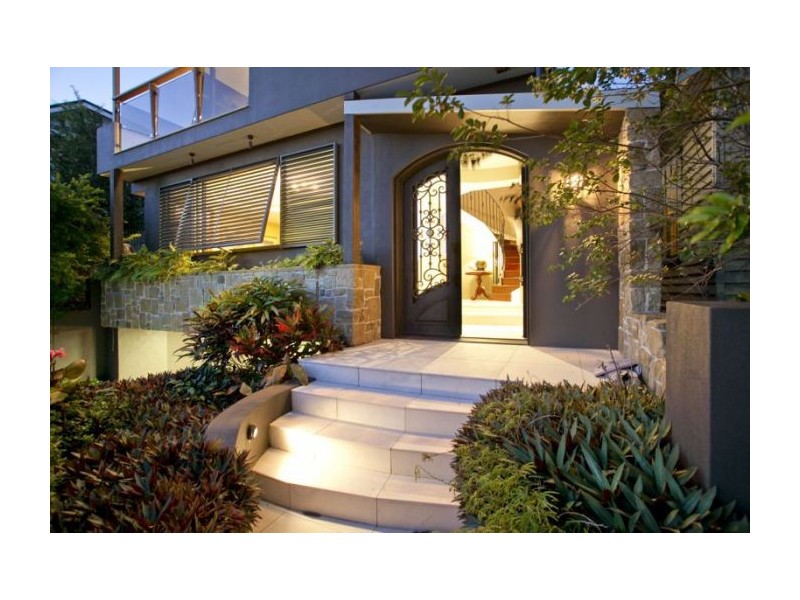 112 Fifth Avenue, Windsor QLD 4030