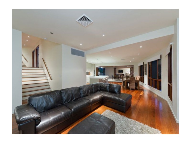 263 Jesmond Rd, Fig Tree Pocket QLD 4069