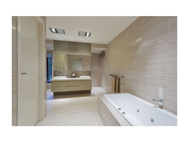 263 Jesmond Rd, Fig Tree Pocket QLD 4069