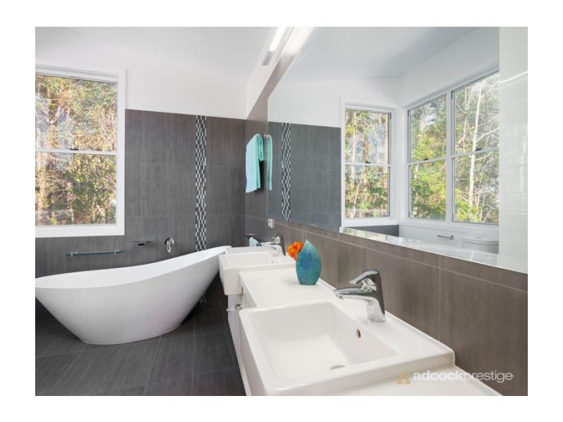 16 Paisley Street, Toowong QLD 4066