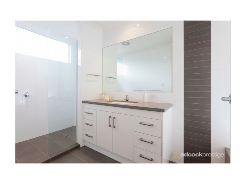 30 Teesdale Street, Corinda QLD 4075