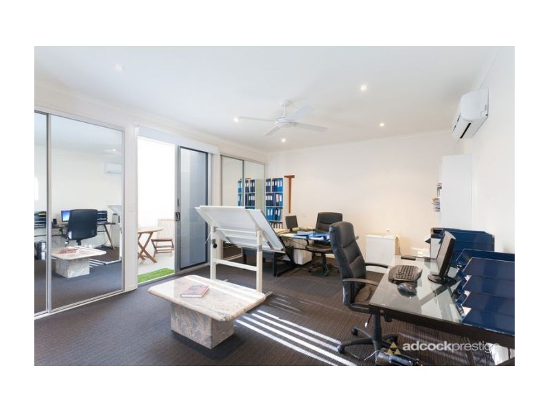 30 Teesdale Street, Corinda QLD 4075