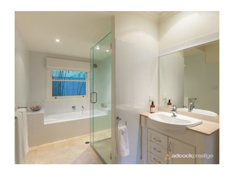 88 Laurel Avenue, Chelmer QLD 4068