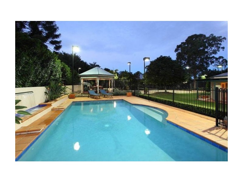 27 Mactier Street, Fig Tree Pocket QLD 4069