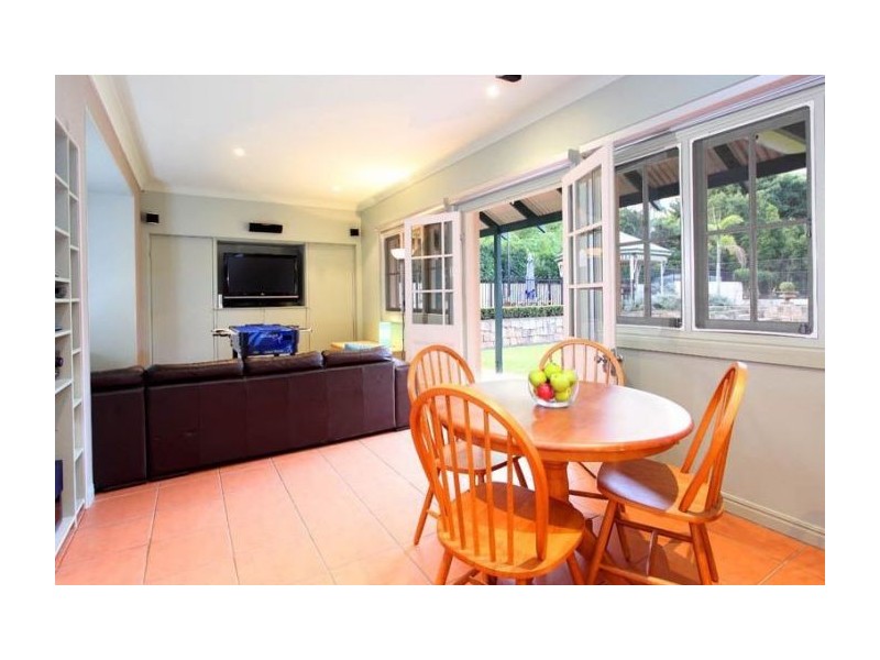 27 Mactier Street, Fig Tree Pocket QLD 4069