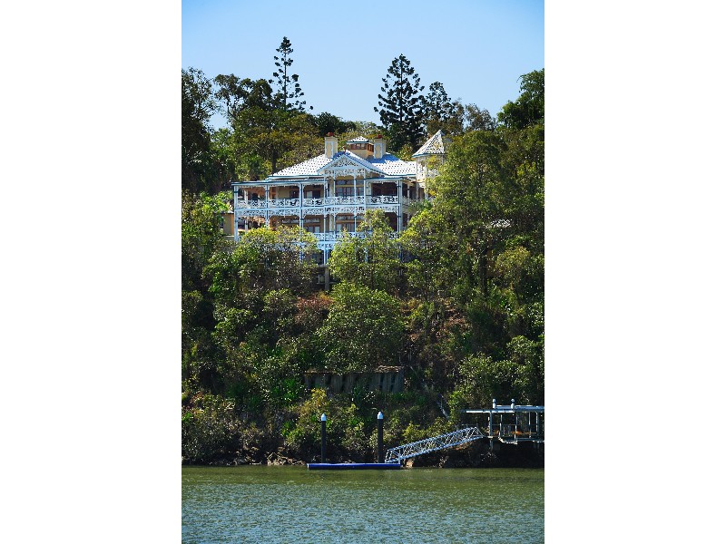 50 Dauphin Terrace, Highgate Hill QLD 4101