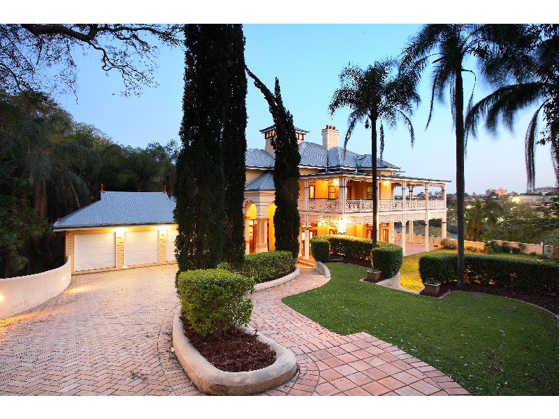 50 Dauphin Terrace, Highgate Hill QLD 4101