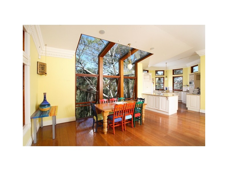 50 Dauphin Terrace, Highgate Hill QLD 4101