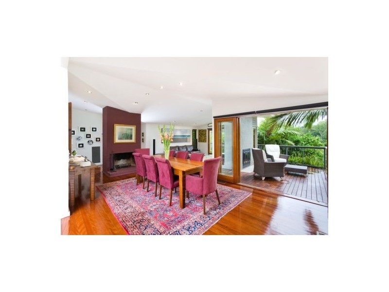 8 Long Street West, Graceville QLD 4075