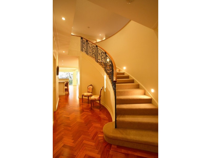 239 Dewar Terrace, Corinda QLD 4075