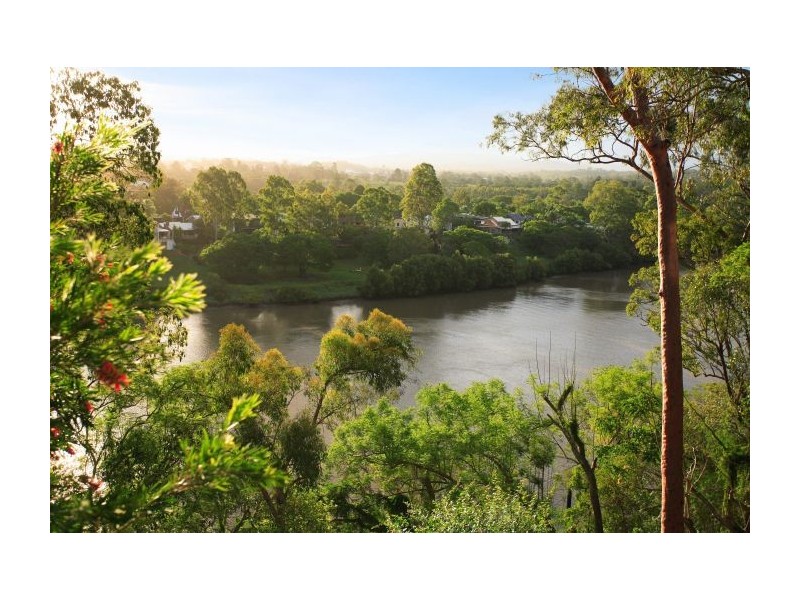 239 Dewar Terrace, Corinda QLD 4075