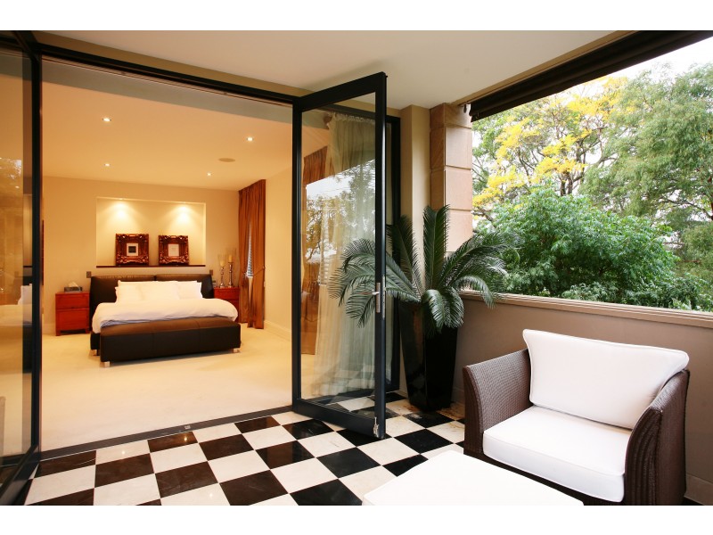 6 Ellis Street, Teneriffe QLD 4005